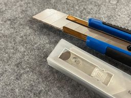 Cutter-, Teppichmesser, Universalmesser Inkl. Ersatzklingen in 18mm Produktbild