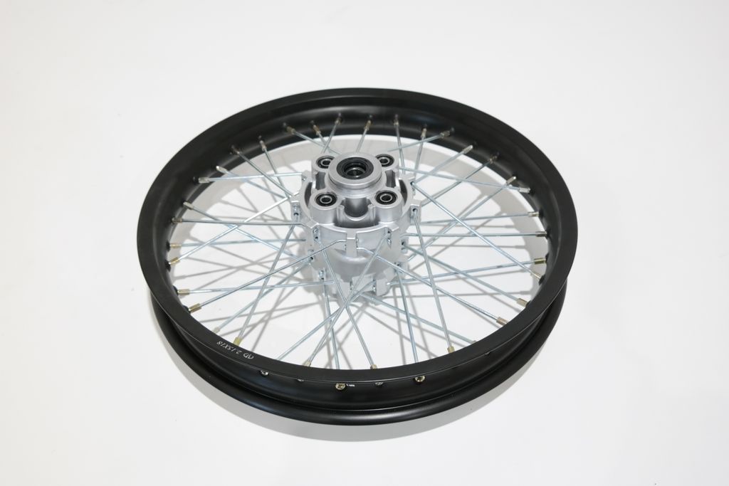Felge Alfarad 18-Zoll hinten 2,15x18 Schwarz Produktbild
